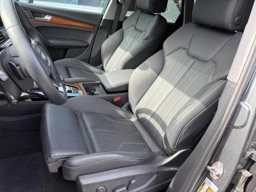 2024 Audi Q5 e 55 S line Premium Plus