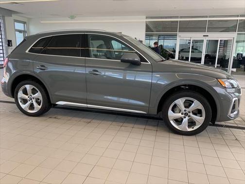 2023 Audi Q5 45 S line Premium Plus