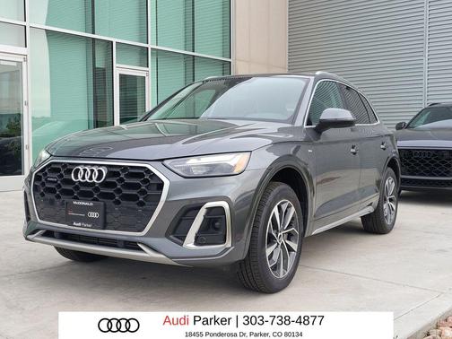 Daytona Gray Pearl Effect 2023 Audi Q5 45 S line Premium