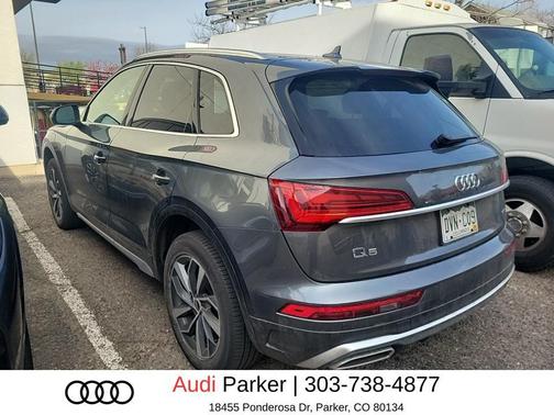 Daytona Gray Pearl Effect 2023 Audi Q5 45 S line Premium