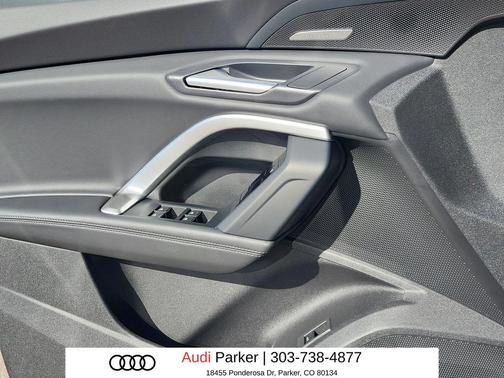 Tambora Gray Metallic 2026 Audi Q5 Premium Plus TFSI quattro S tronic
