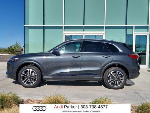 Tambora Gray Metallic 2026 Audi Q5 Premium Plus TFSI quattro S tronic