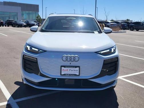 2025 Audi Q6 e-tron Premium Plus quattro