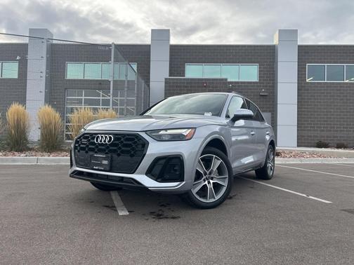 2025 Audi Q5 45 S line Premium