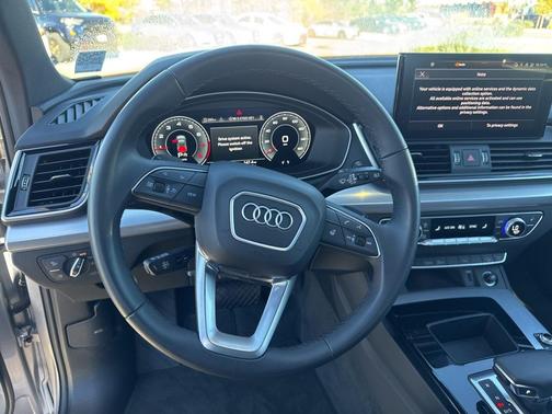 2025 Audi Q5 45 S line Premium