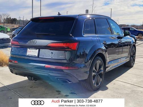 Waitomo Blue Metallic 2026 Audi Q7 55 Premium Plus