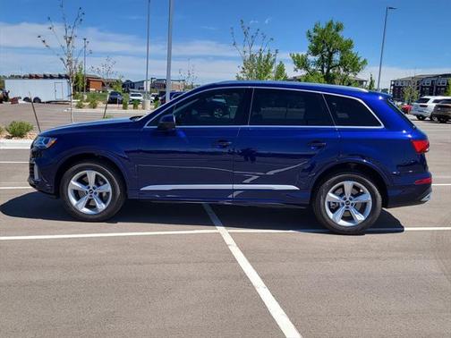 2022 Audi Q7 55 Premium
