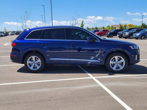 2022 Audi Q7 55 Premium