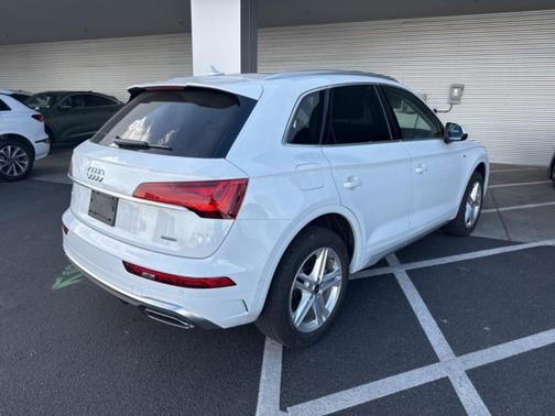 2024 Audi Q5 e 55 S line Prestige