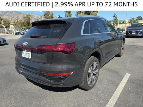 2024 Audi Q8 e-tron Prestige