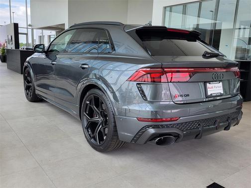 2025 Audi RS Q8 4.0T