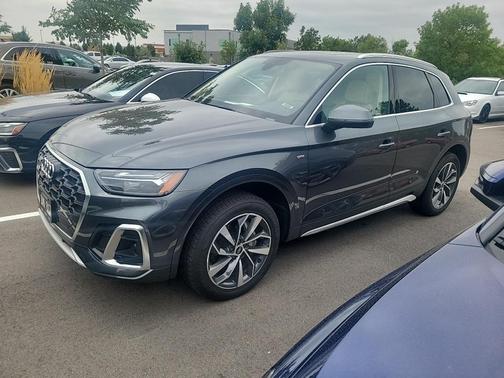 2023 Audi Q5 45 S line Premium Plus