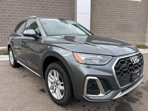 2023 Audi Q5 45 S line Premium