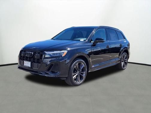 2025 Audi Q7 55 Premium Plus