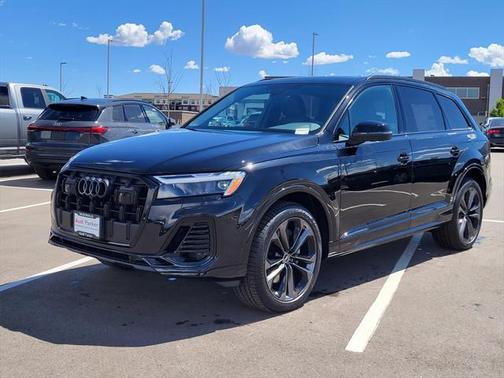 2025 Audi Q7 55 Premium Plus