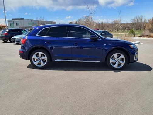 2022 Audi Q5 45 S line Premium Plus