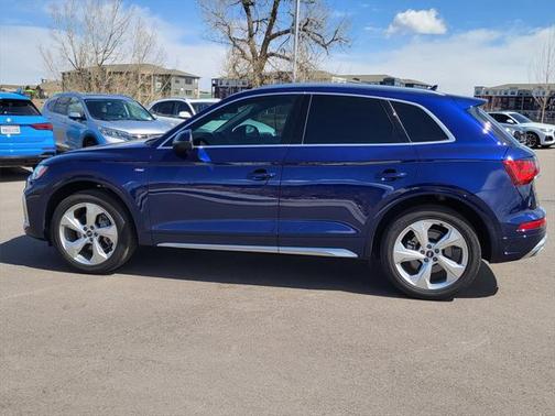 2022 Audi Q5 45 S line Premium Plus