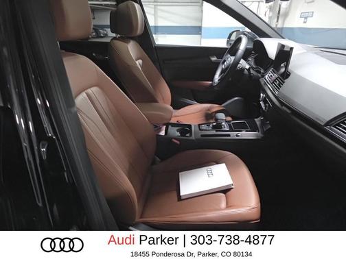 Mythos Black Metallic 2023 Audi Q5 45 S line Premium