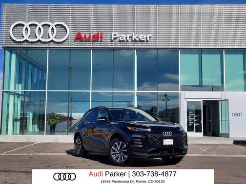 Mythos Black Metallic 2025 Audi Q6 e-tron Premium quattro