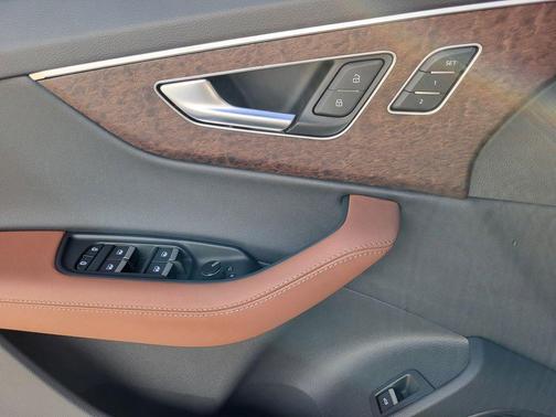 2026 Audi Q7 55 Premium Plus