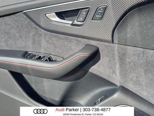 Mythos Black Metallic 2026 Audi SQ8 4.0T Prestige