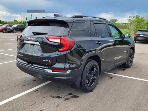 2022 GMC Terrain AWD AT4
