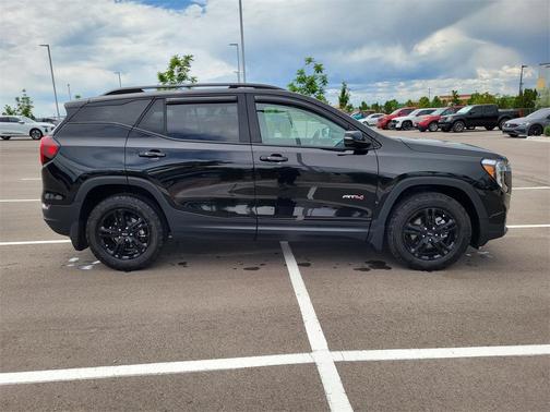 2022 GMC Terrain AWD AT4