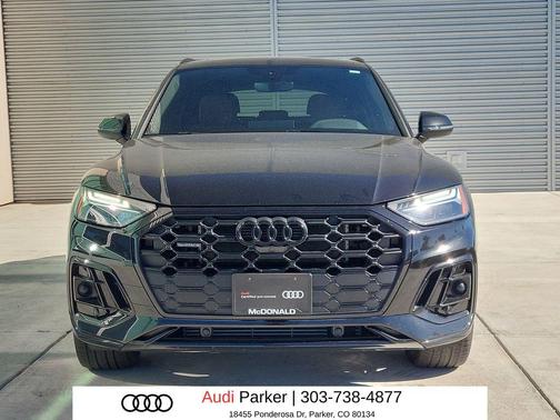 Mythos Black Metallic 2024 Audi Q5 e 55 S line Premium Plus