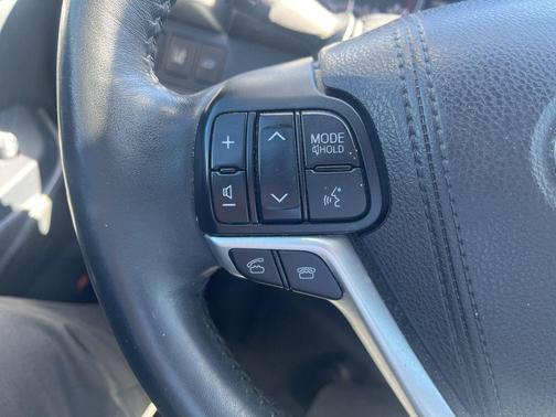 2015 Toyota Highlander Limited Platinum