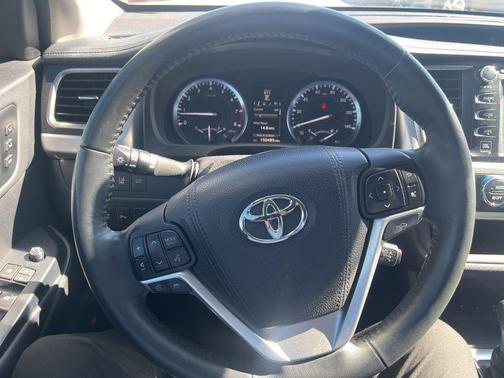 2015 Toyota Highlander Limited Platinum