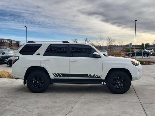2021 Toyota 4Runner SR5