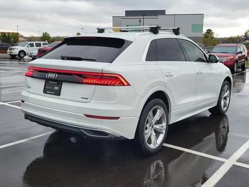 2022 Audi Q8 55 Premium Plus