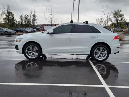 2022 Audi Q8 55 Premium Plus
