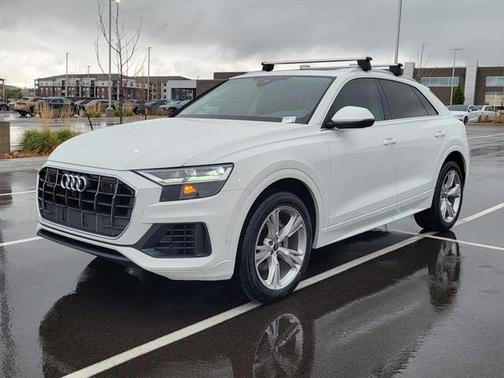 2022 Audi Q8 55 Premium Plus