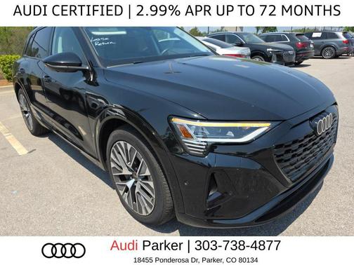 Mythos Black Metallic 2024 Audi Q8 e-tron Prestige
