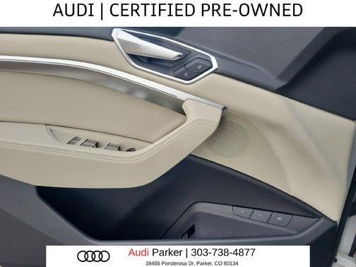 Glacier White Metallic 2024 Audi Q8 e-tron Premium Plus