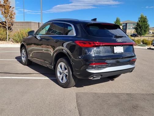 2025 Audi Q5 Premium TFSI quattro S tronic