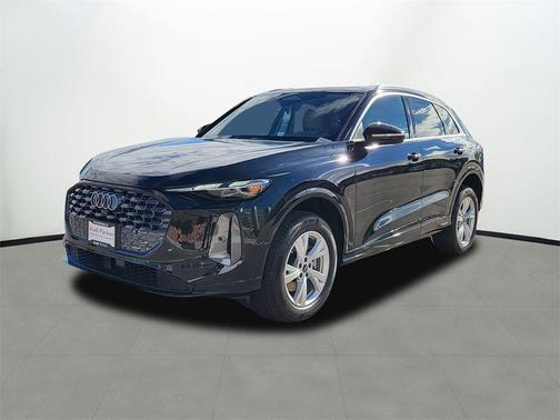 2025 Audi Q5 Premium TFSI quattro S tronic