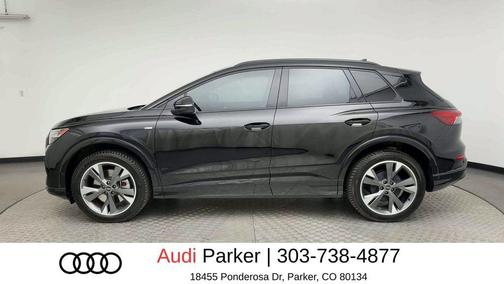 Mythos Black Metallic 2023 Audi Q4 e-tron Prestige 50 quattro