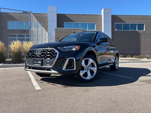2023 Audi Q5 45 S line Premium Plus