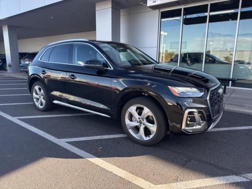 2023 Audi Q5 45 S line Premium Plus