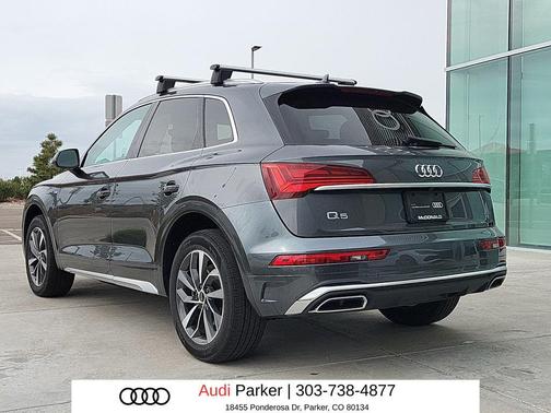 Daytona Gray Pearl Effect 2023 Audi Q5 45 S line Premium