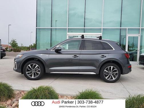 Daytona Gray Pearl Effect 2023 Audi Q5 45 S line Premium