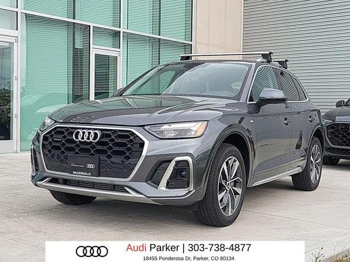 Daytona Gray Pearl Effect 2023 Audi Q5 45 S line Premium