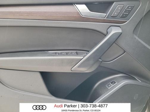 Daytona Gray Pearl Effect 2023 Audi Q5 45 S line Premium
