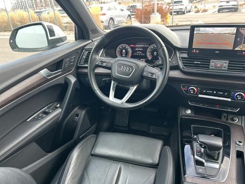 2023 Audi Q5 45 S line Premium Plus