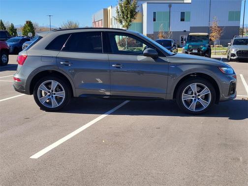 2025 Audi Q5 45 S line Premium