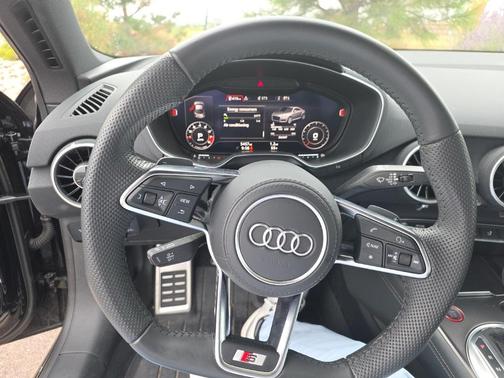 2023 Audi TTS TFSI quattro S tronic