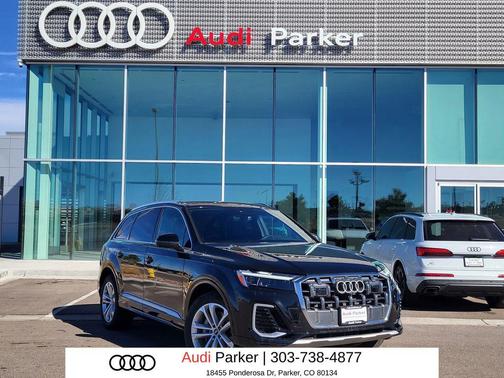 Mythos Black Metallic 2025 Audi Q7 55 Premium