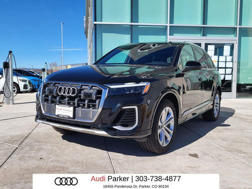 Mythos Black Metallic 2025 Audi Q7 55 Premium